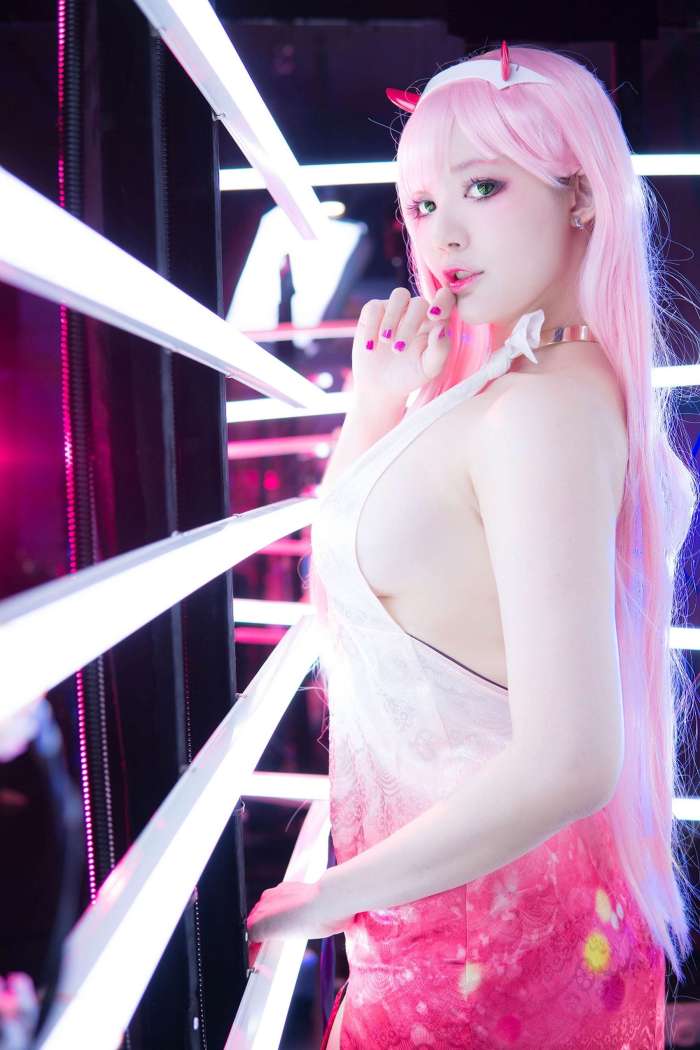 YingTze – Zero Two Dress [21P78MB]