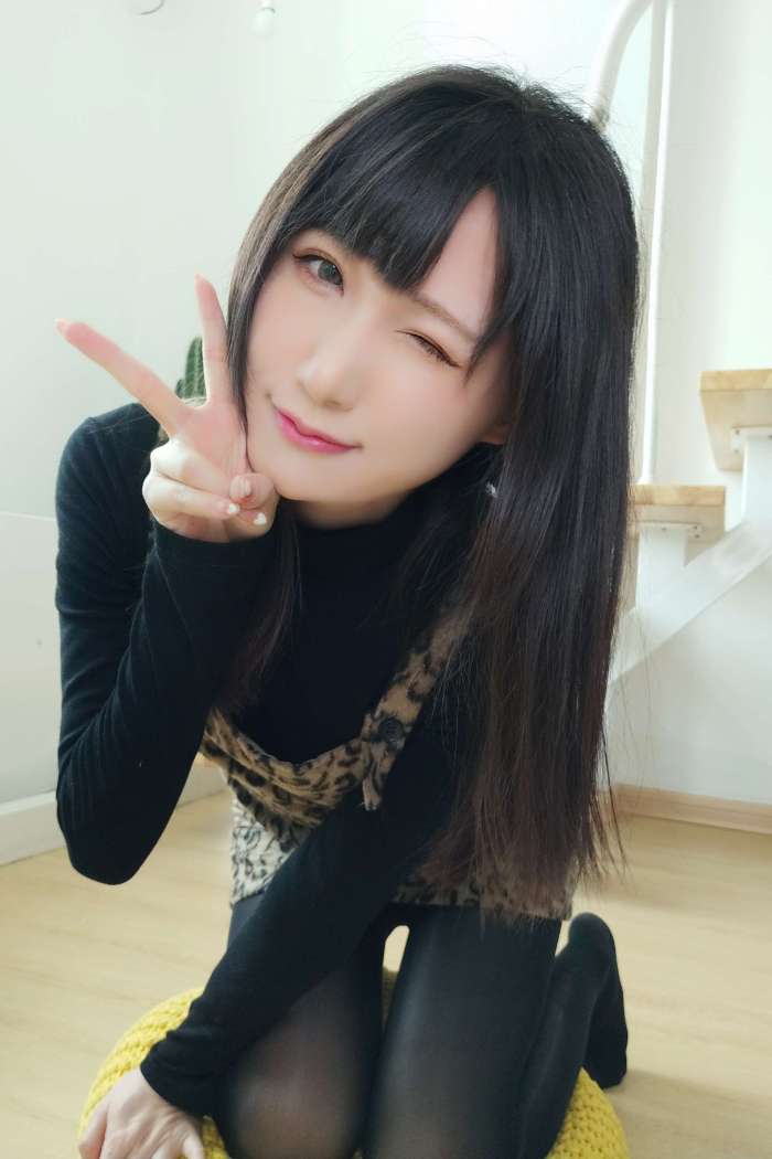 木之本果 – 豹纹常服 [23P60MB]