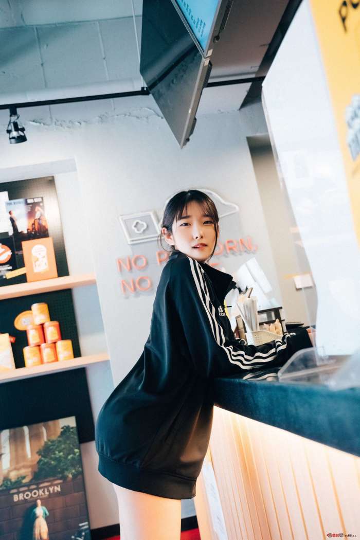 [Loozy] NO.028 Sonson- Cinema Girl [80P622M]