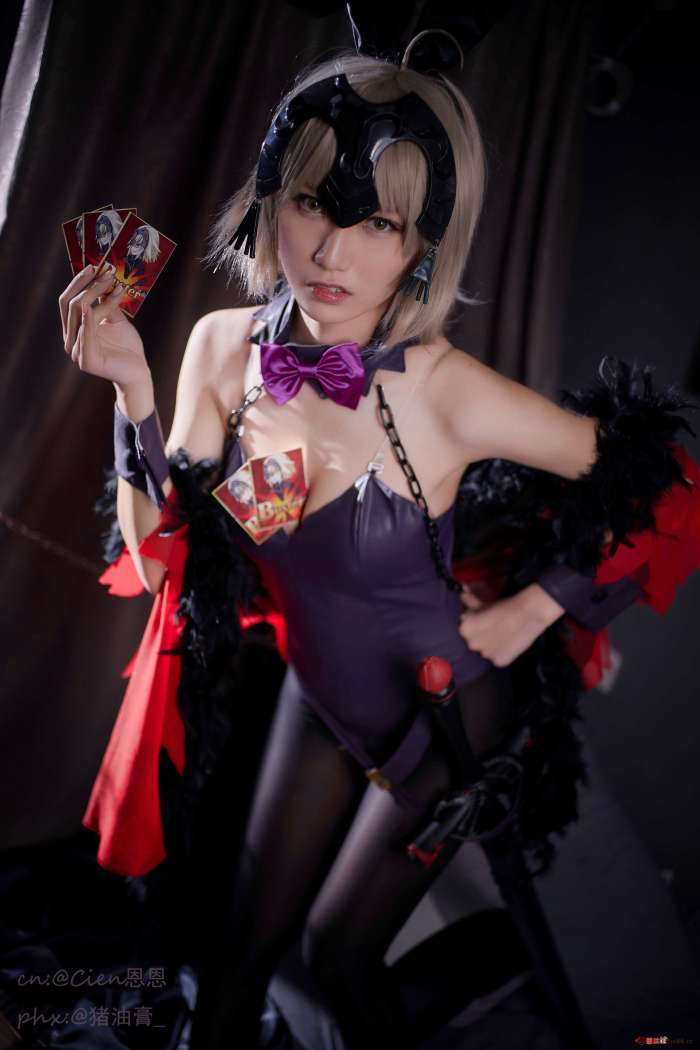 Cien恩恩 – 黑贞兔女郎 [17P-65MB]