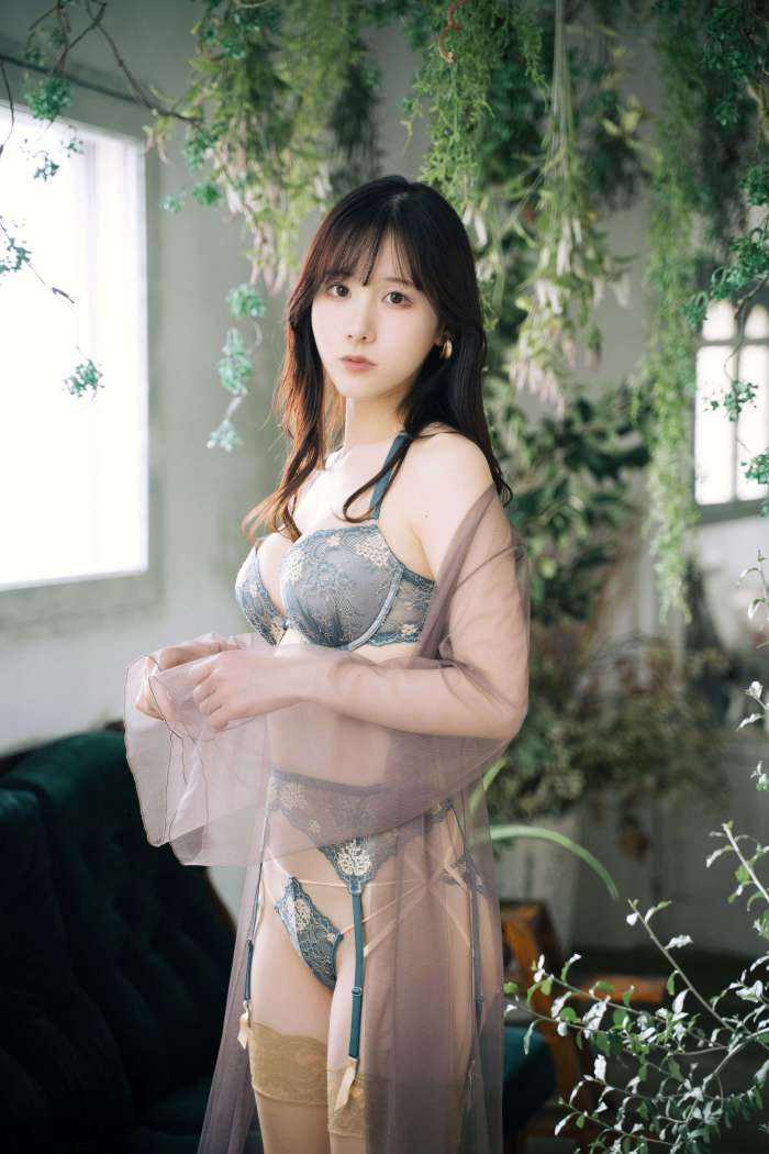 Kenken けんけん写真集「bouquet」(2022.05.21) [102P137MB]