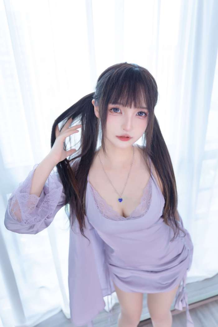 神楽坂真冬 –  望眼欲穿[75P-122M]