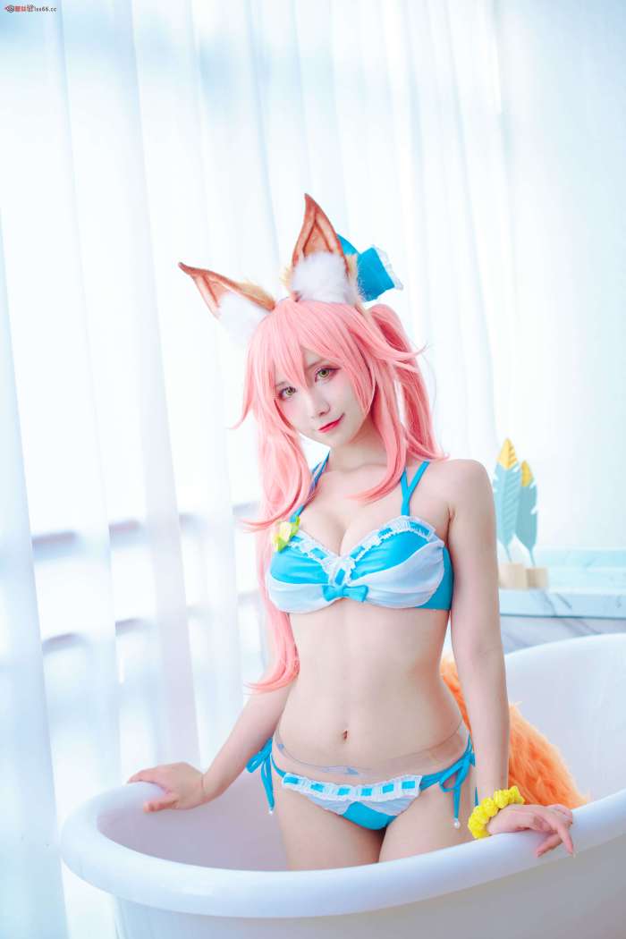 九曲 – 玉藻前泳装 [11P-37M]