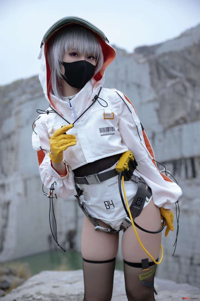 G44不会受伤 -Flower 《快要坏掉的八音盒》 小花 [31P213MB]