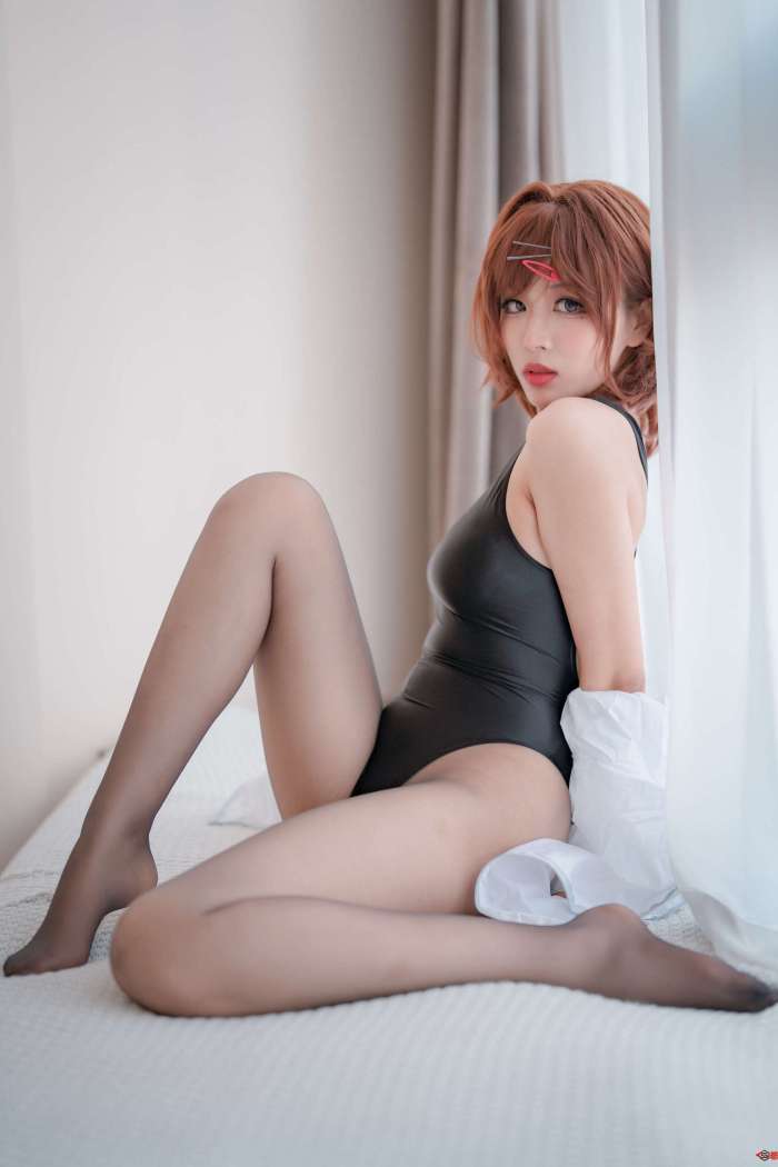 轩萧学姐 – 竞泳 [22P55MB]