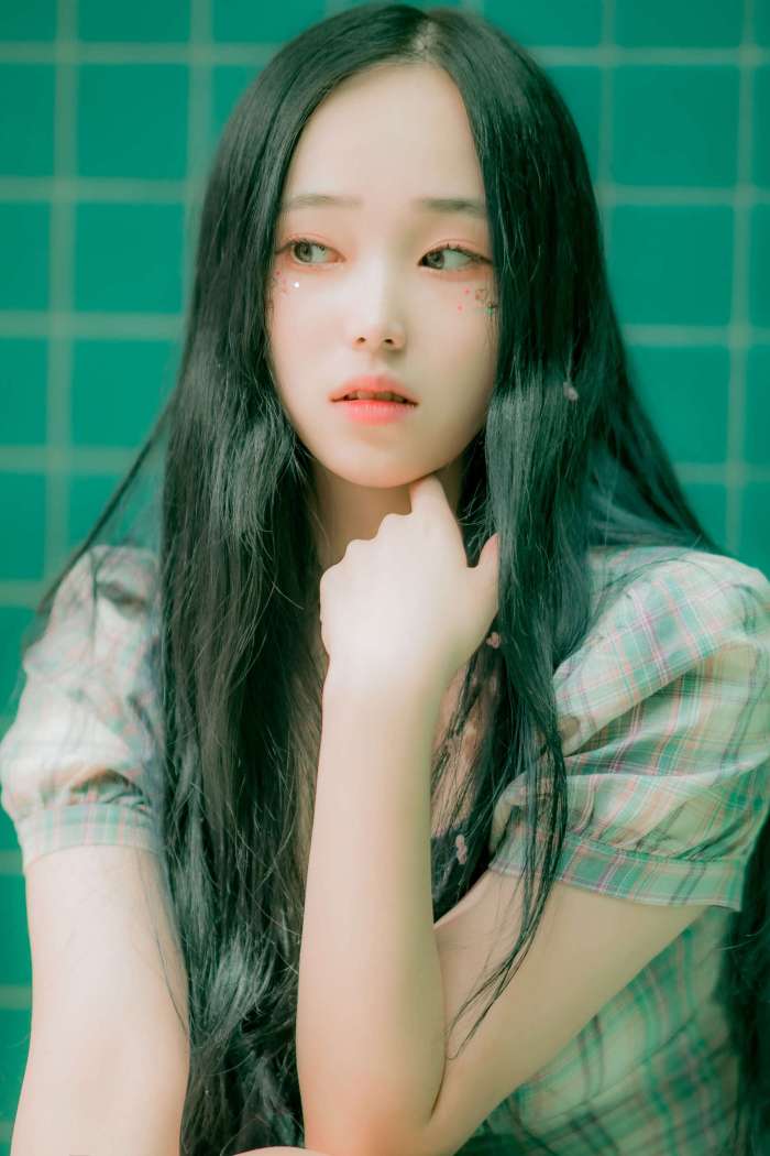 Bambi – DREAMLIKE [42P-244MB]