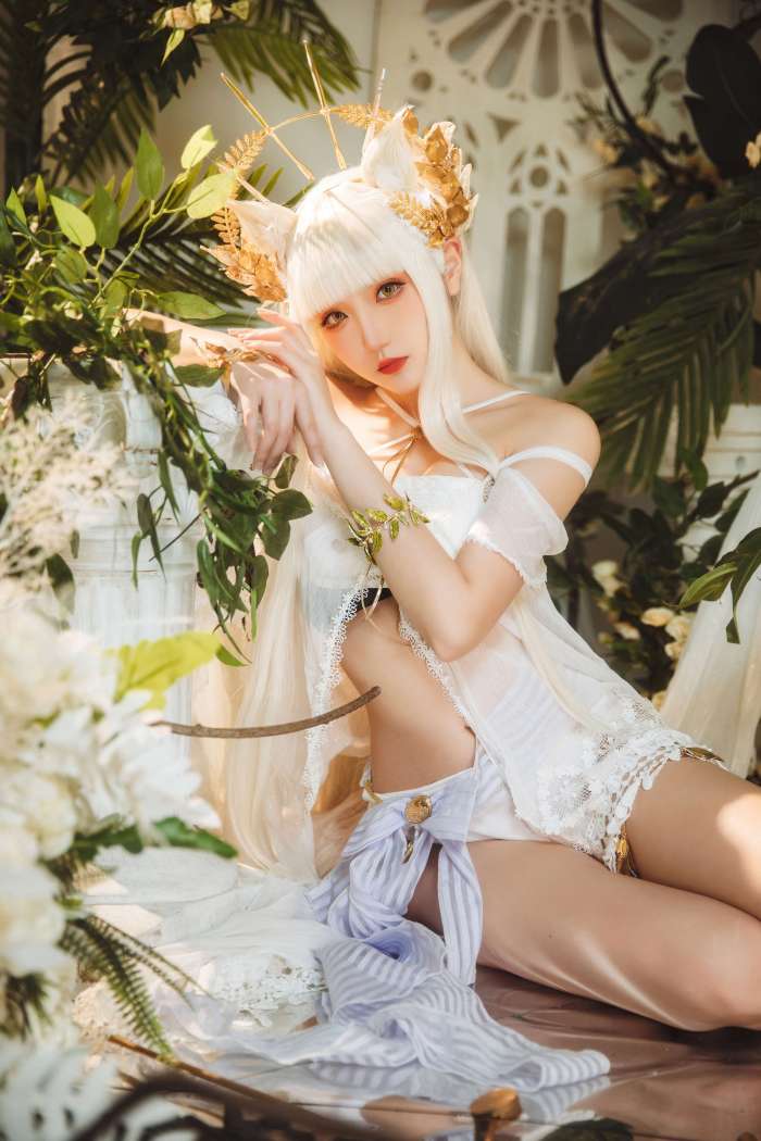 瓜希酱 – 明日方舟 白金泳装 (Platinum) [26P96MB]