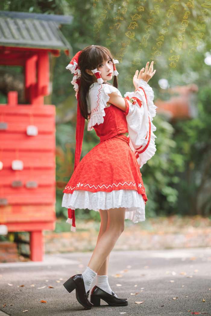 花柒Hana –  森森仙短款灵梦 [15P156MB]