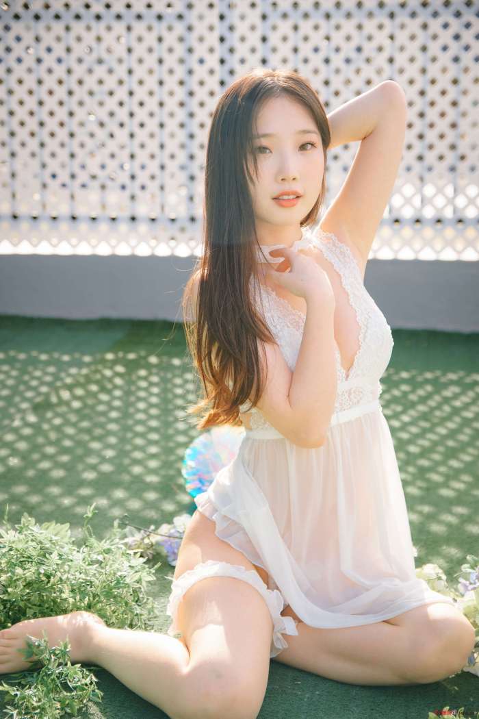 Pureding – Peach + Video 02 [23P+1V-331MB]