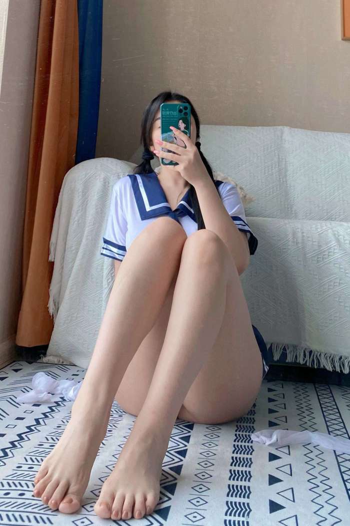 120斤的小王同学  双马尾JK [23P28MB]