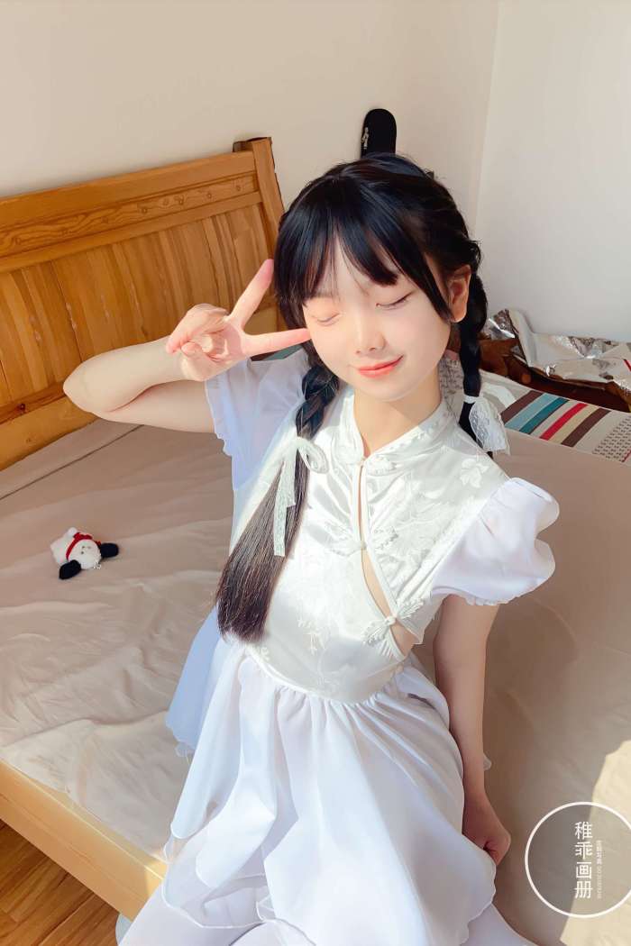 稚乖画册 – 夜夜 嬉戏 80d白丝 [74P1V-368MB]