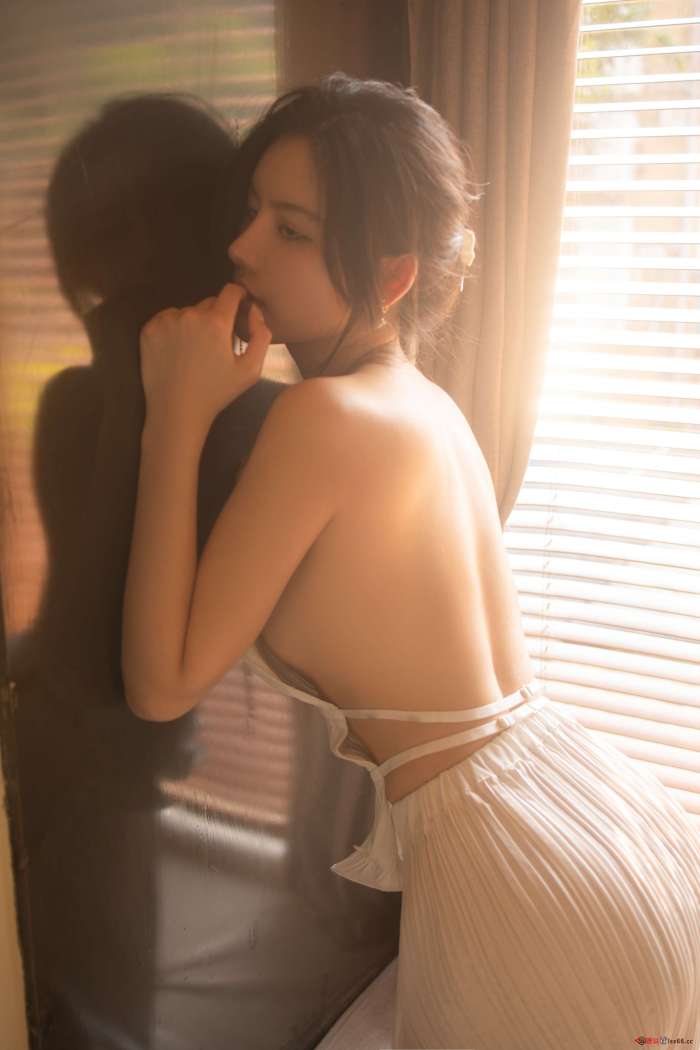 阿朱 · 午后暖阳 [32P-137M]