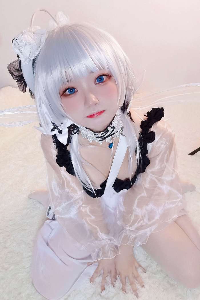 伊喵君_Nya – 碧蓝航线 小光辉 [19P70MB]