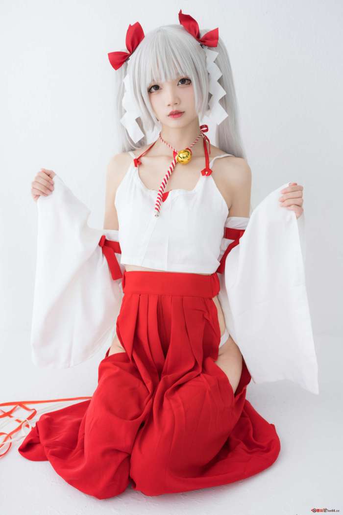 五更百鬼 – 女巫 [14P144MB]