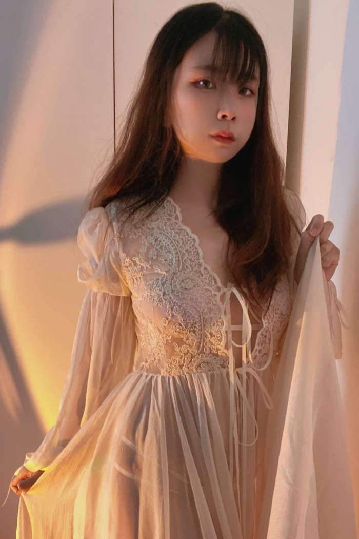 萌萌子_Moeko -魅魔公主 [30P2V227MB]