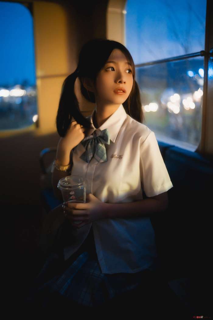 清青琴玖 – 中秋集会 [26P221MB]