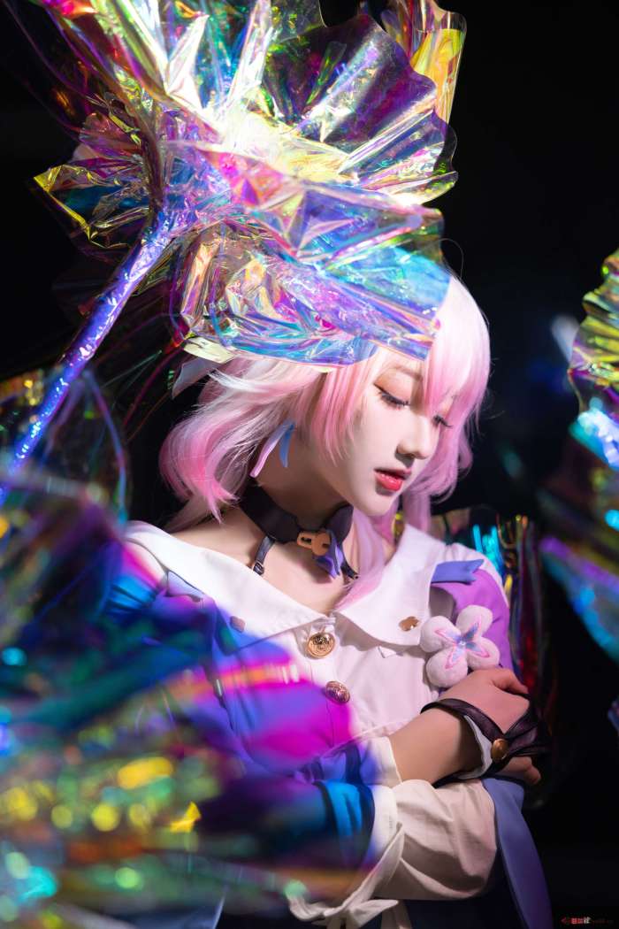 尤幽 – 三月七 [18P209MB]