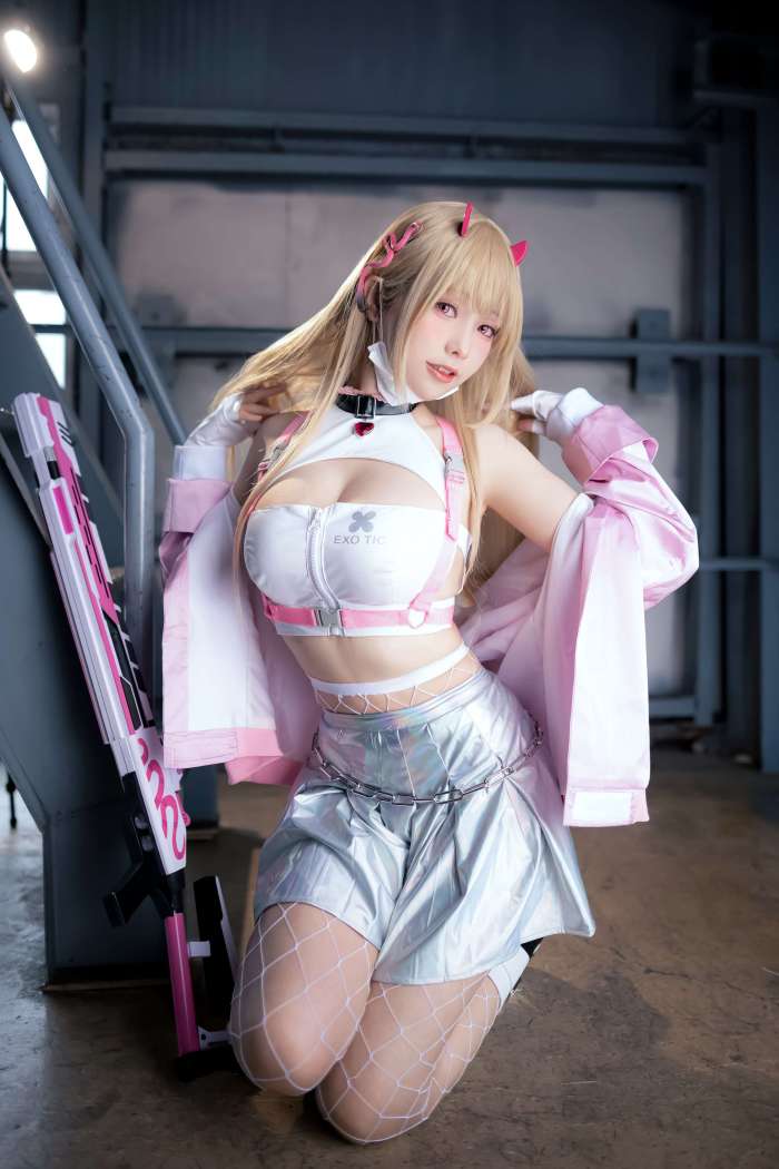 Elyee 2023年6月合集 B-Viper 毒蛇 [25P1V95MB]