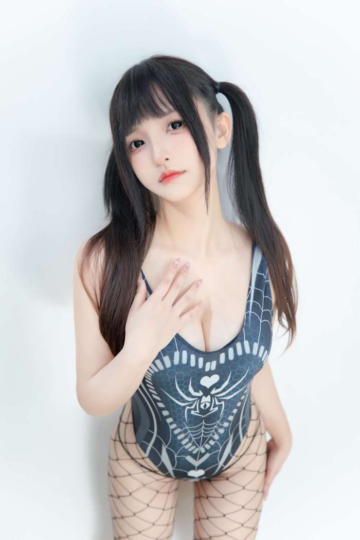 神楽坂真冬 – 蜘蛛女孩 [75P-182MB]