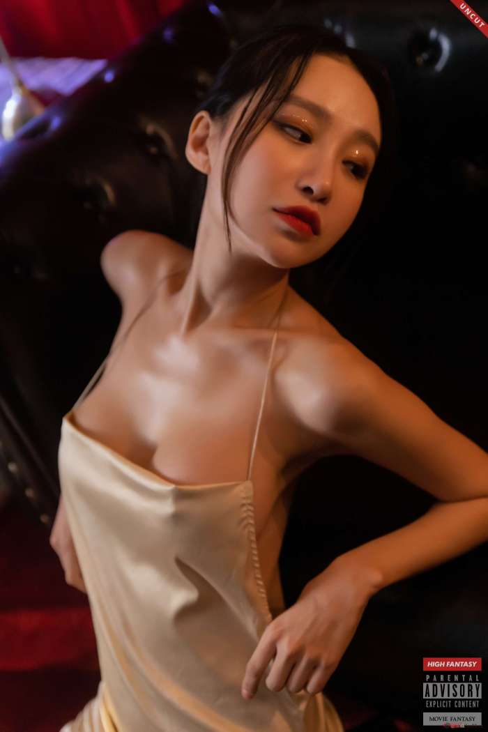 Lee Seol – Vol.6 UNCUT The Most Beautiful Moment – HIGH FANTASY [43P-397MB]