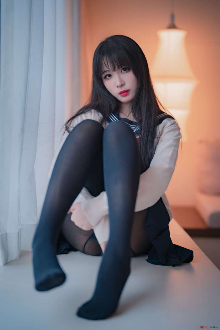 轩萧学姐 – 黑丝JK 2.0 [44P-167M]