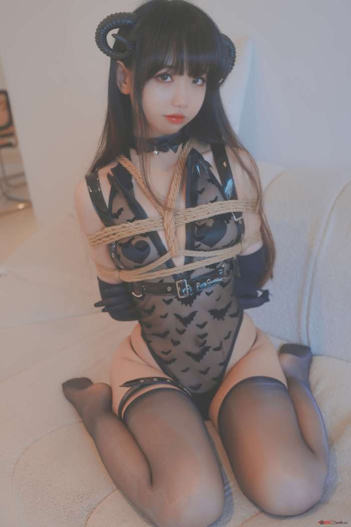 雪琪SAMA – 小恶魔透视装 [50P1V403MB]