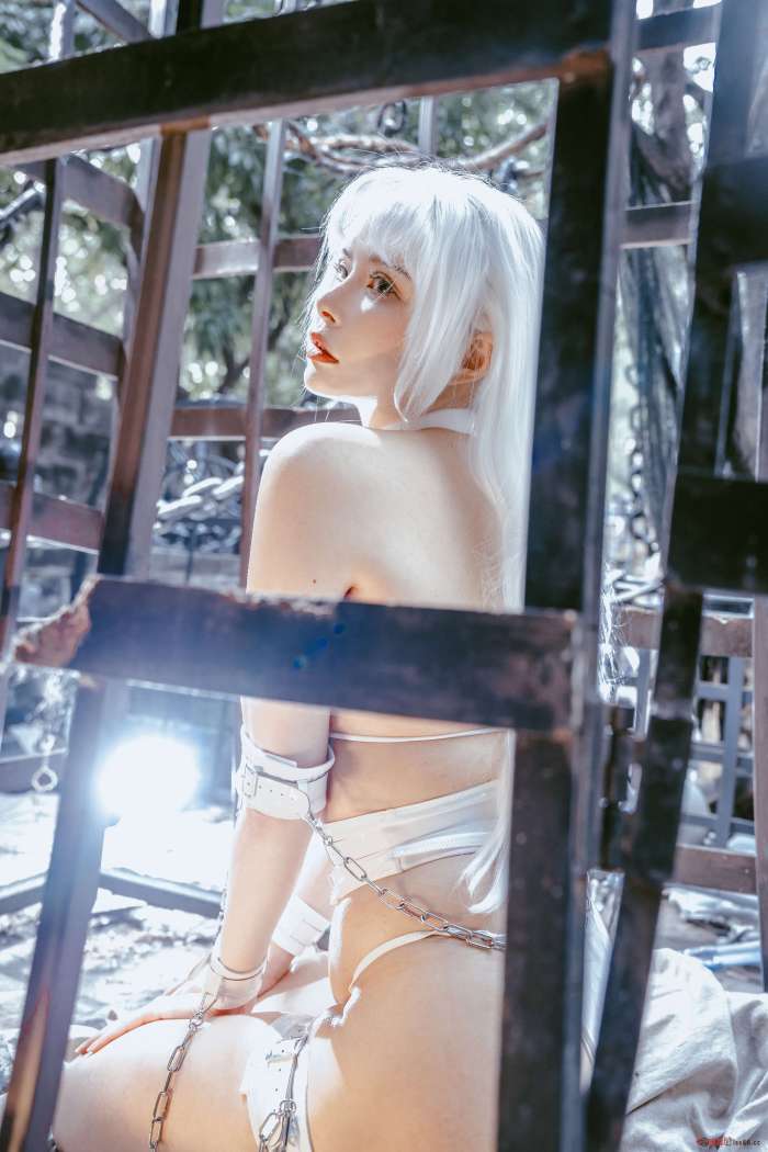 秋和柯基 – 滴蜡 [113P1V-4.18G]