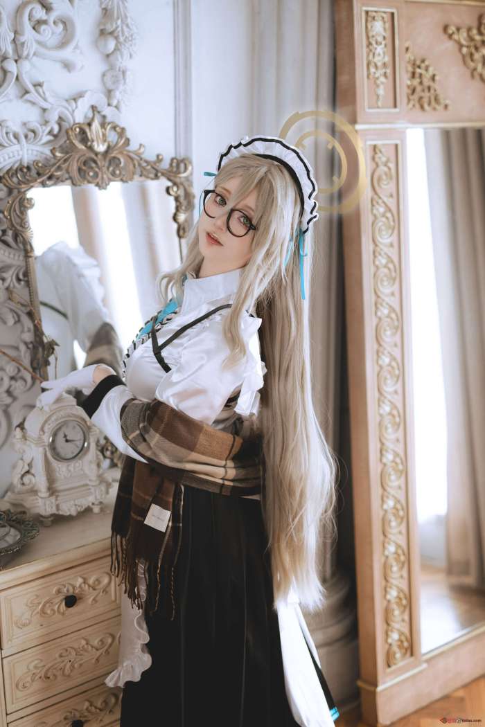 黑龙贯通 –  碧蓝档案 室笠茜 [18P90MB]