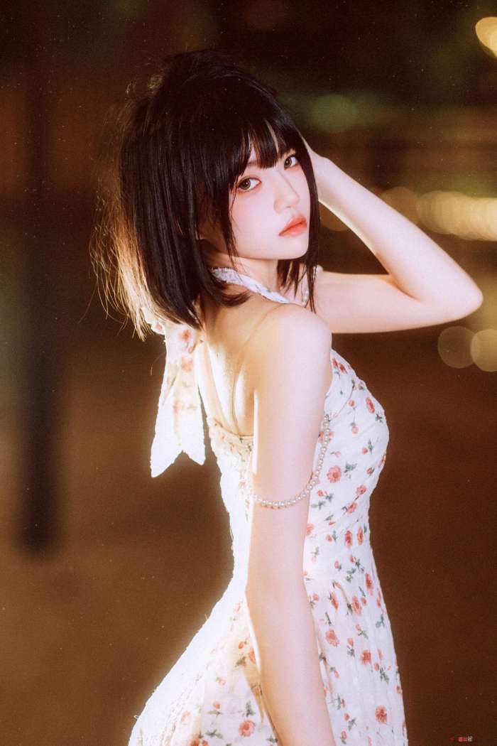 桜桃喵 – 晚风[14P-216MB]