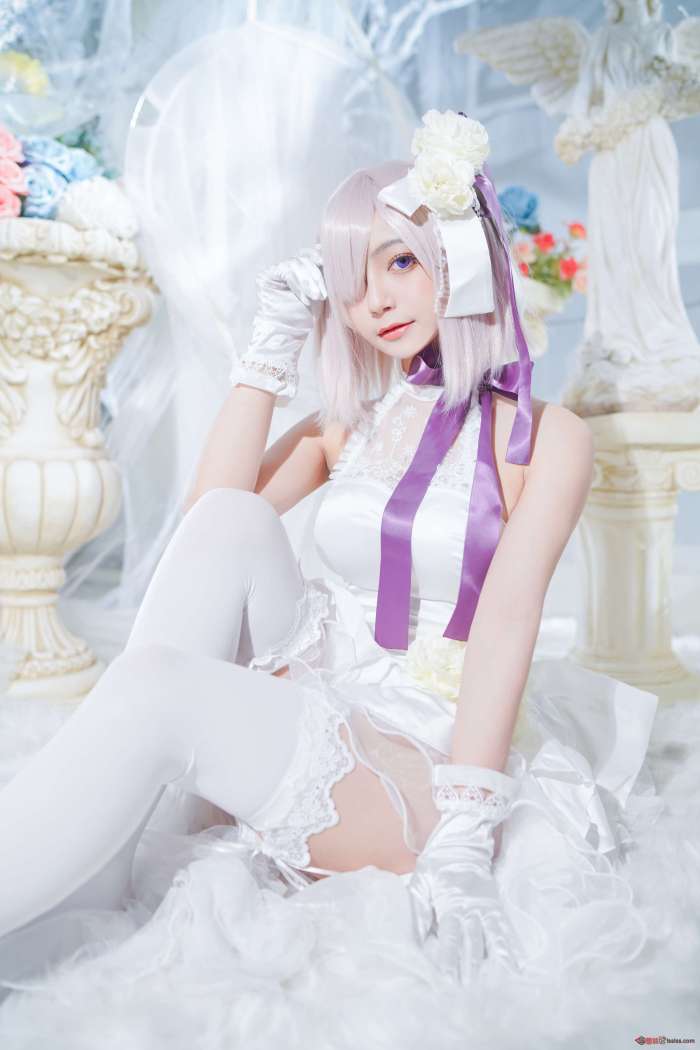 星野saori –  玛修周年礼服 [16P96MB]