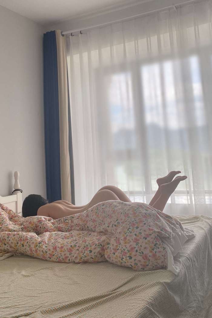 俏妞 – 比基尼 [18P25MB]