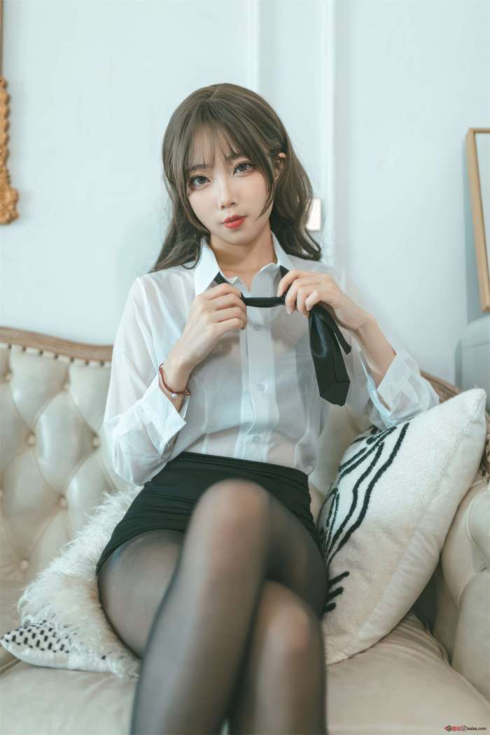 杏仁曲奇 – OL额外时间 [61P315MB]