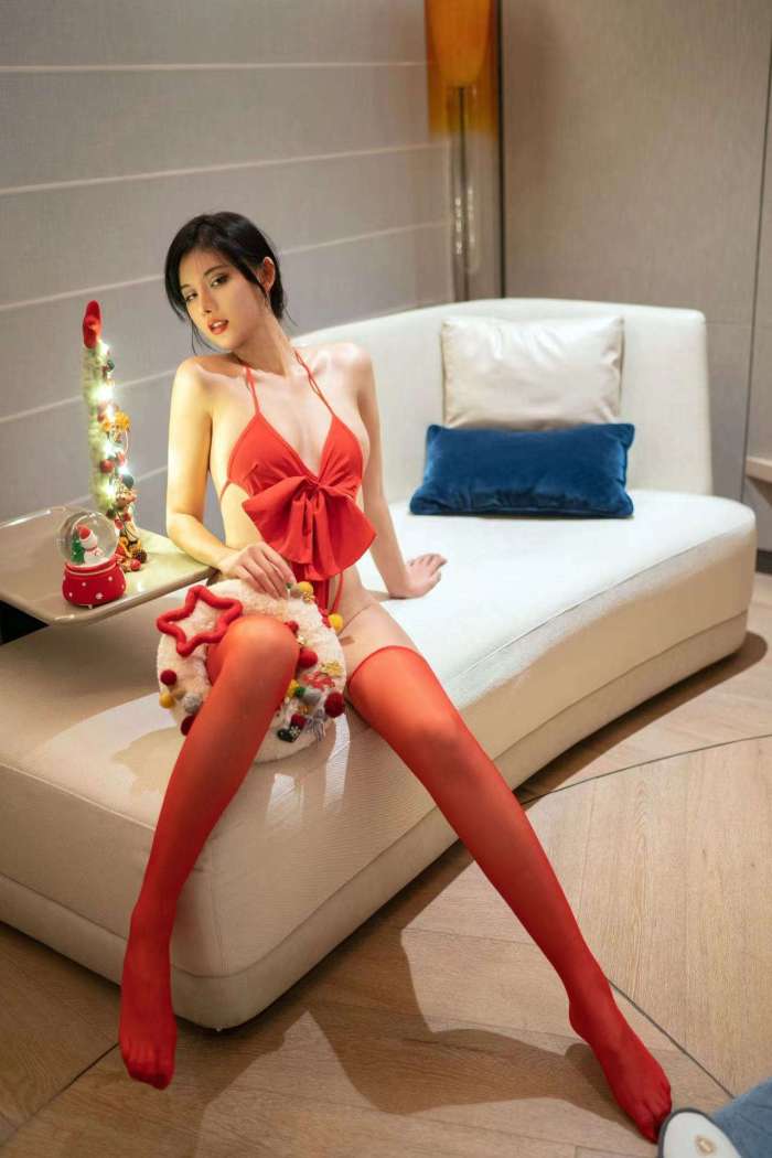 就是阿朱啊 –  快来签收你的平安夜 [21P86MB]