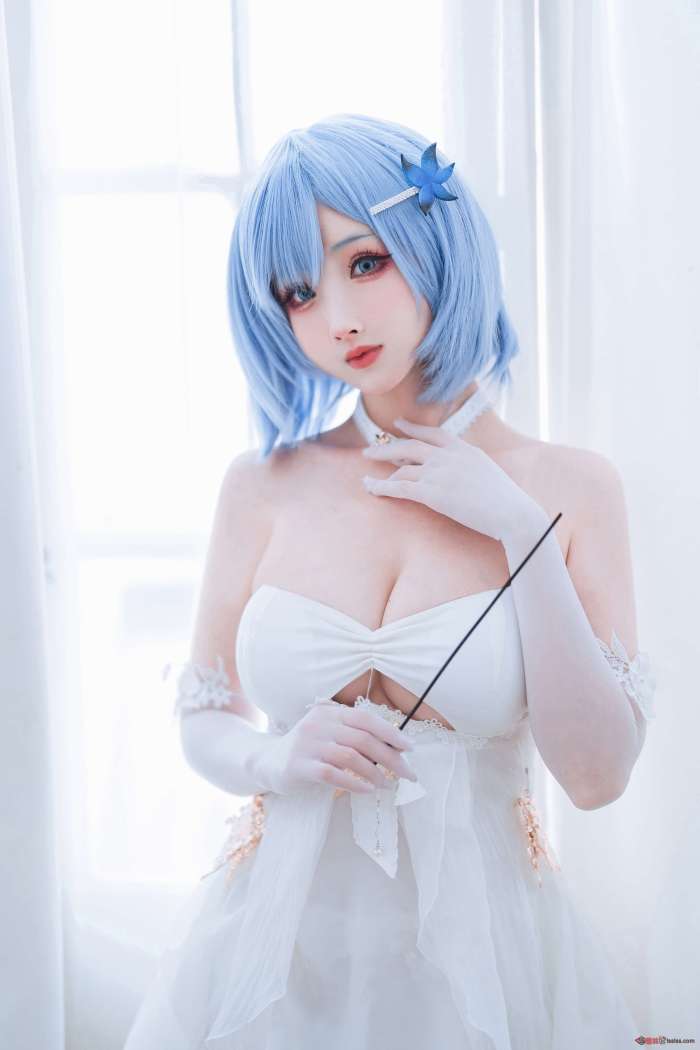 rioko凉凉子 – 恰巴耶夫礼服 [41P11V424MB]