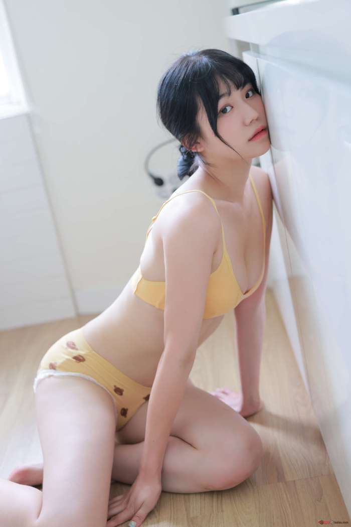 SWTB Vol.18 – CREAM YUI [107P+3V-2.63GB]