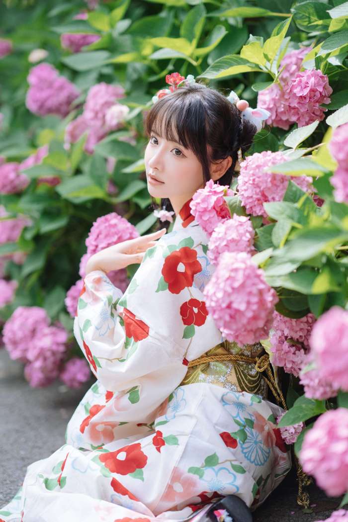 紫氯氯 – 无尽夏 [18P45MB]