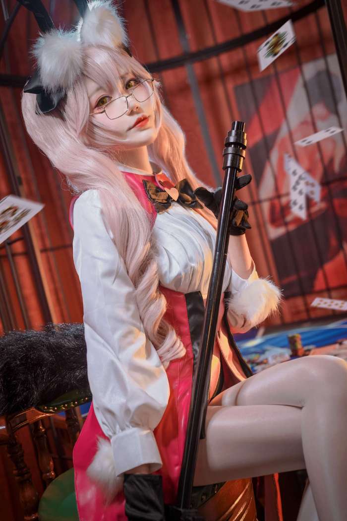 彩芸_Nebula – 光之高扬斯卡娅 [15P23MB]