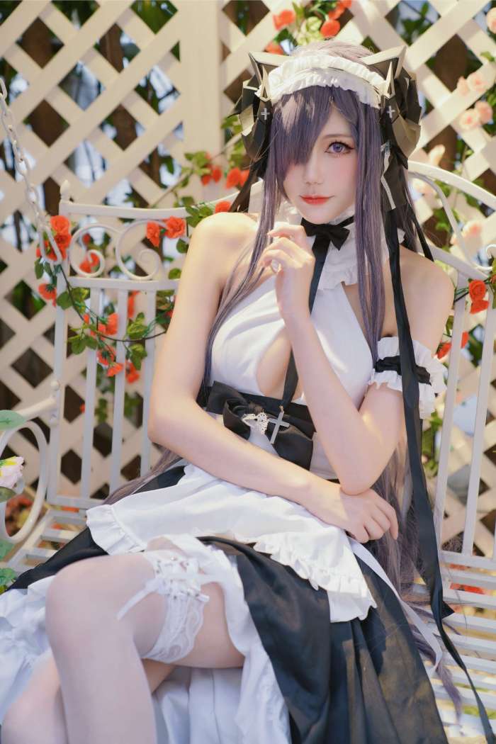 彩芸_Nebula – 奥古斯特女仆 [12P26MB]