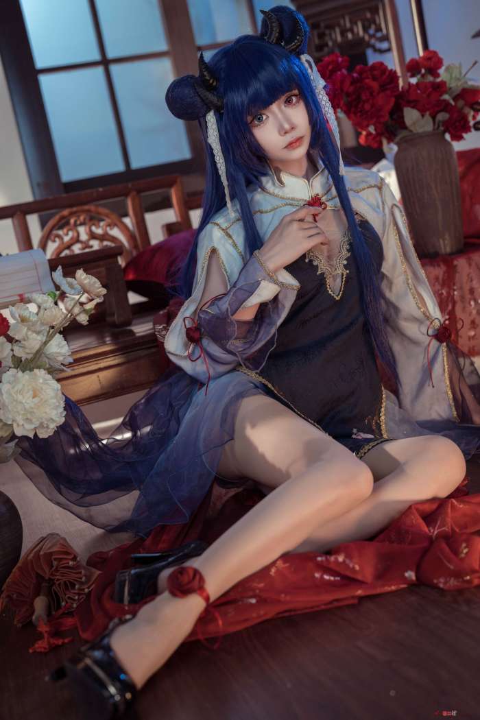 艾西Aiwest –  伊吹新年旗袍 [35P396MB]