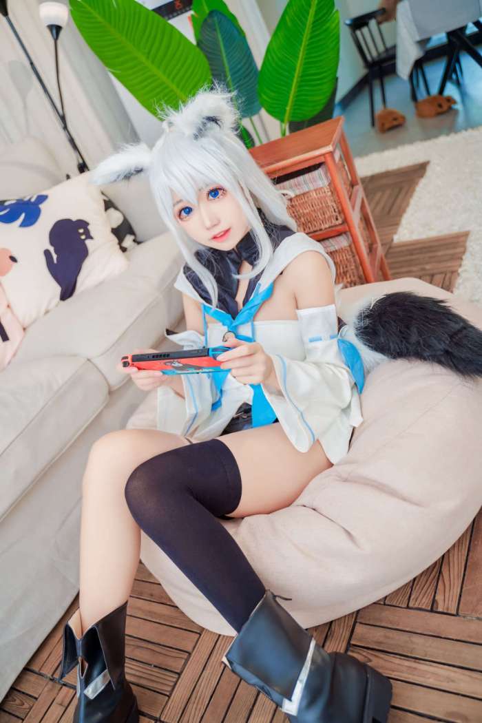 猫君君_MaoJun –  白上吹雪 [14P40MB]