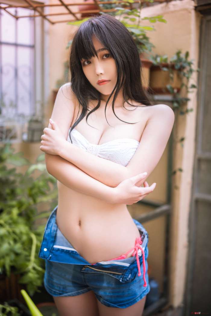 汪知子 – 夏日小院 [33P313MB]