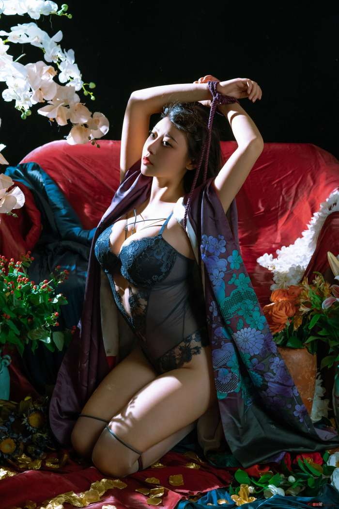 奈汐酱nice  -月 [24P208MB]