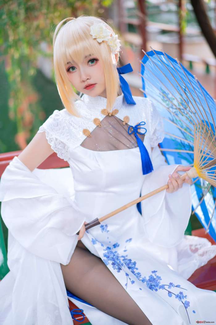 大大卷卷小卷 – FGOsaber 四周年旗袍 [15P57MB]