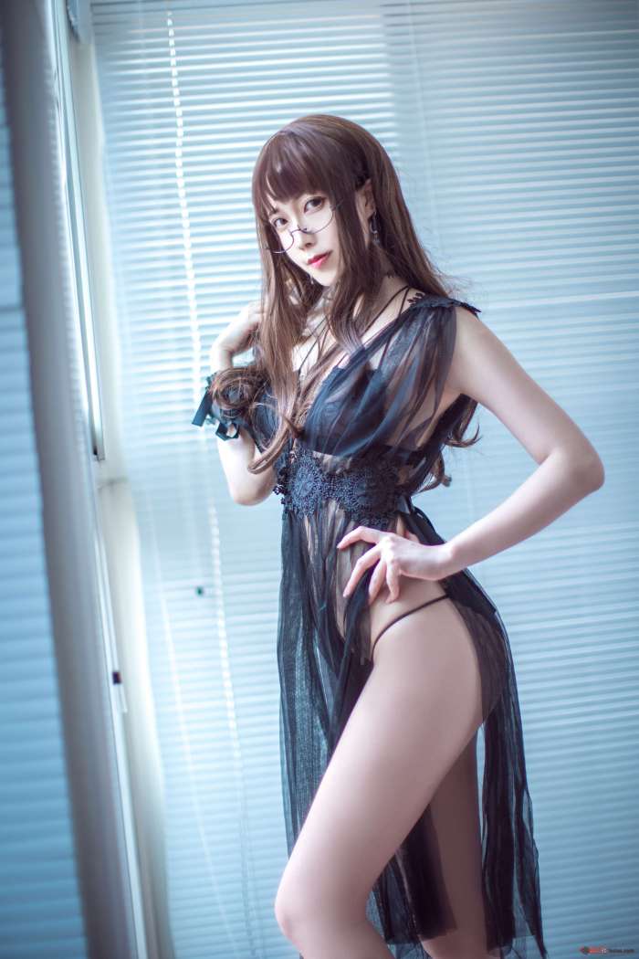 Sakiiii翎柒 –  蕾丝睡衣 [24P123MB]