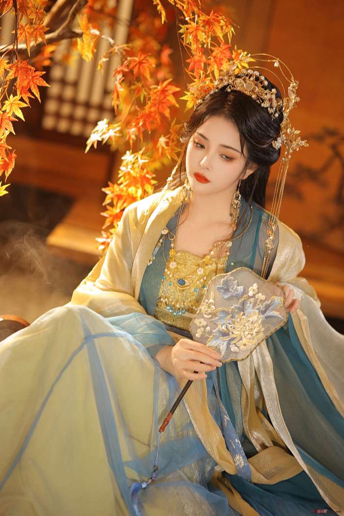 苏嫣嫣阿姨 –  白茶清欢 [12P88MB]