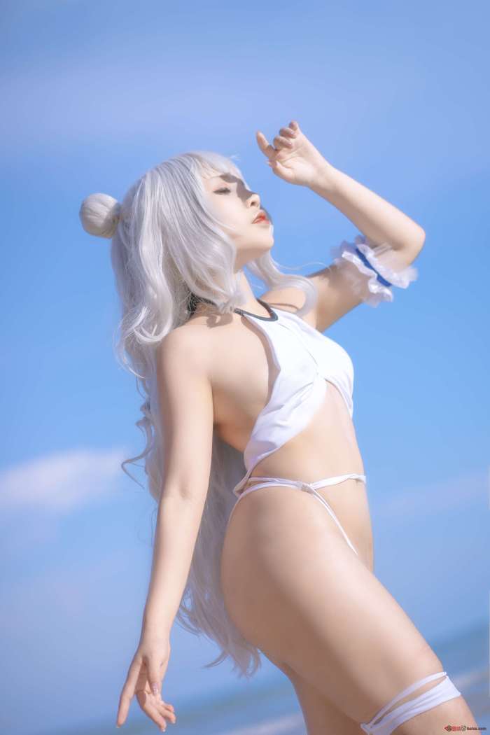 Sayo Momo – Azur Lane Le Malin bikini [22P213MB]