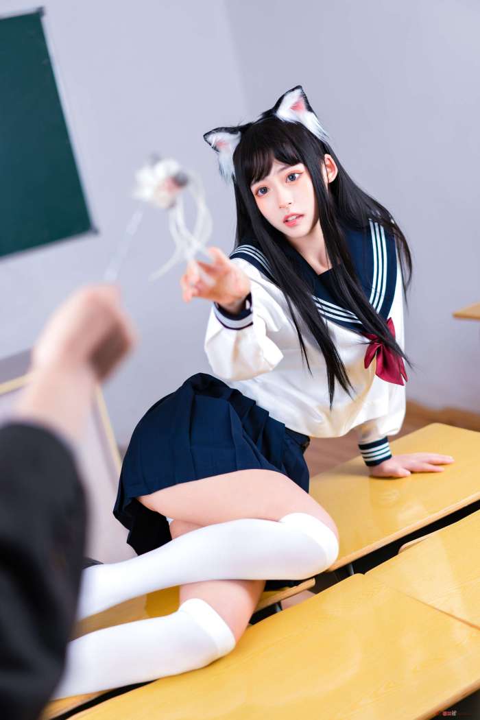 虫皿虫皿 – 猫娘jk制服 [12P65MB]