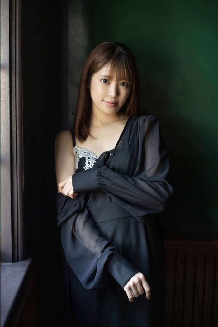 加賀美さら グラビア写真集 Romance with You 君とロマンス [32P19MB]