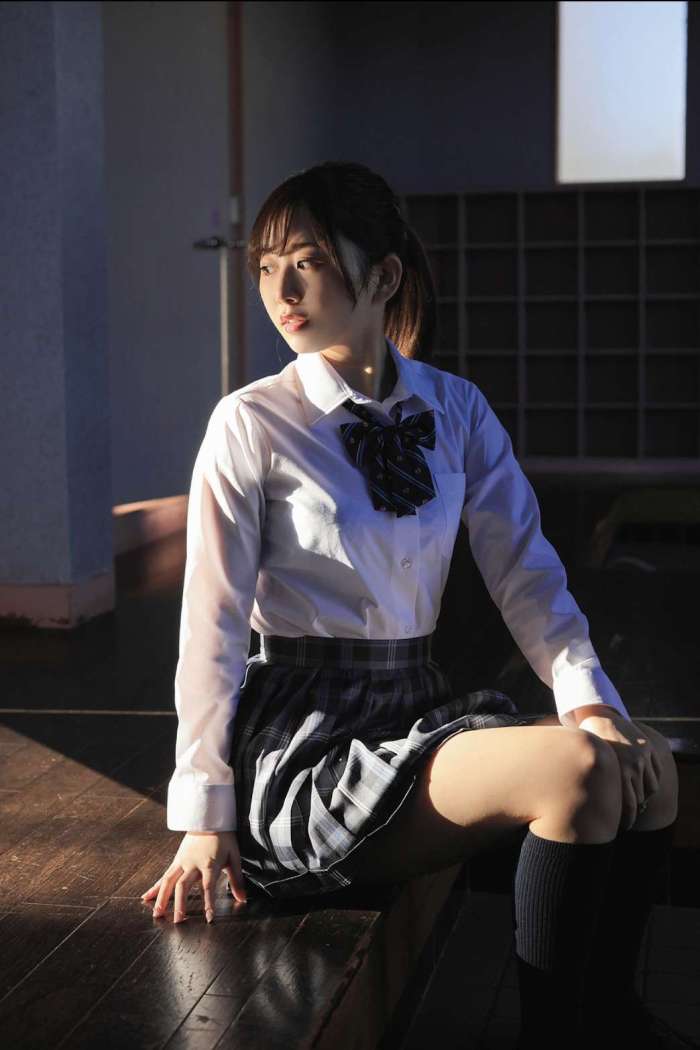 翡翠のさえずり 松宮ひすい グラビア写真集 [45P147MB]