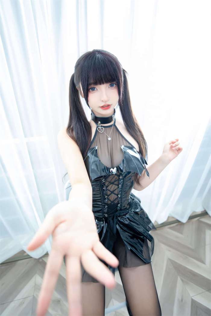 神楽坂真冬 – 裤袜小恶魔 [75P82MB]